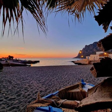 Cornino Casa Vacanze La Dolce Vita กุสโตนาชี ภายนอก รูปภาพ